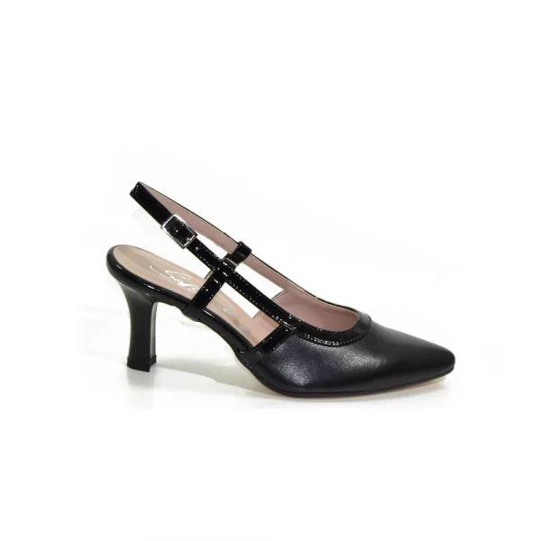 Chanel Sofia elegante