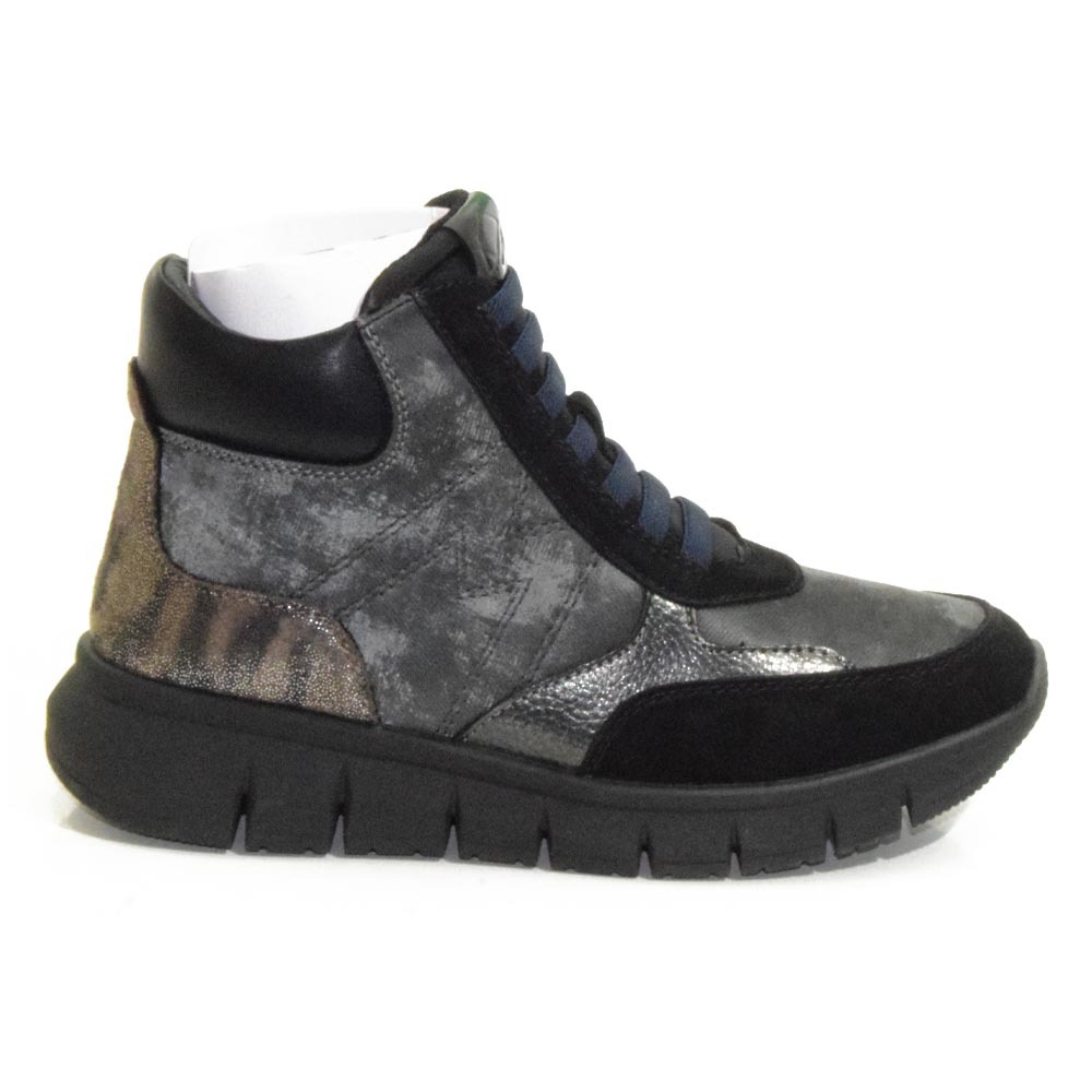 Scarpa tronchetto con elastici